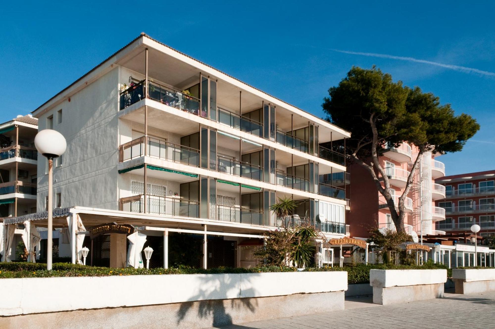Apartamentos Turisticos Augustus Cambrils Εξωτερικό φωτογραφία