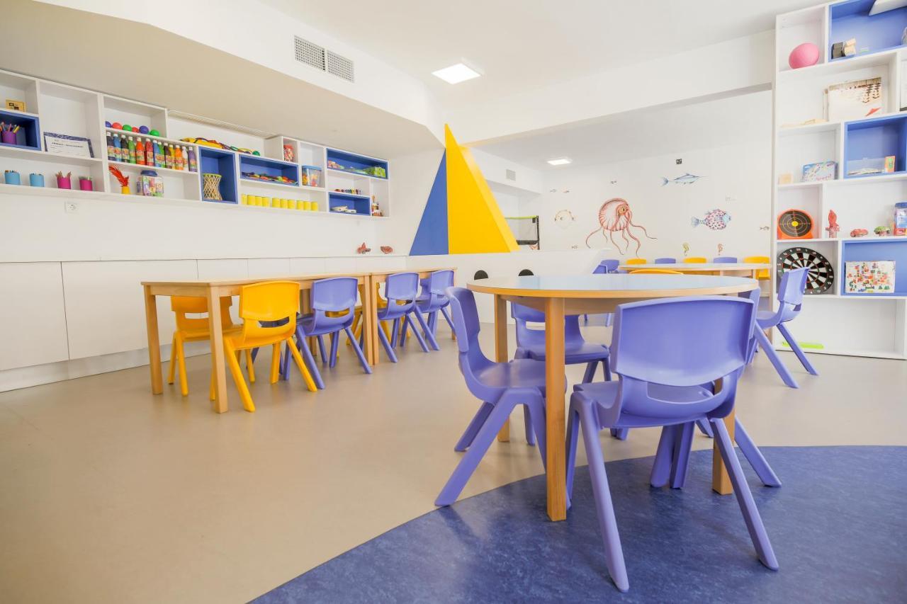 Apartamentos Turisticos Augustus Cambrils Εξωτερικό φωτογραφία